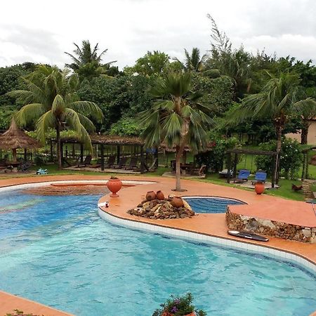 Afrikiko River Front Resort Akosombo Extérieur photo