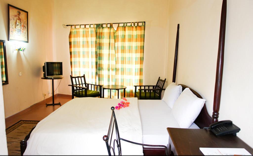 Afrikiko River Front Resort Akosombo Chambre photo