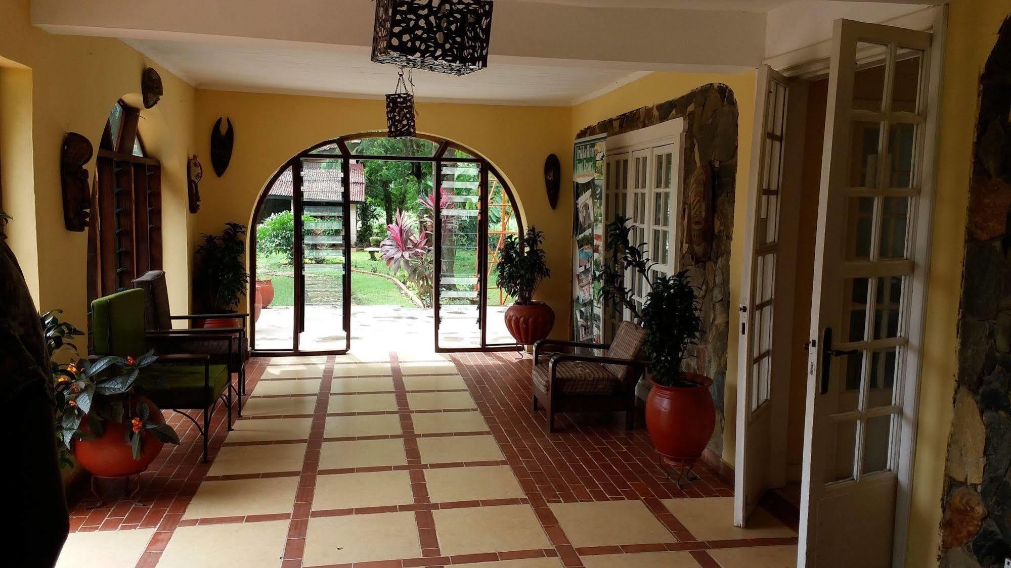 Afrikiko River Front Resort Akosombo Extérieur photo