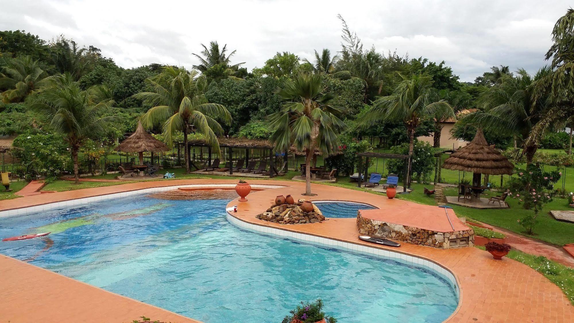 Afrikiko River Front Resort Akosombo Extérieur photo