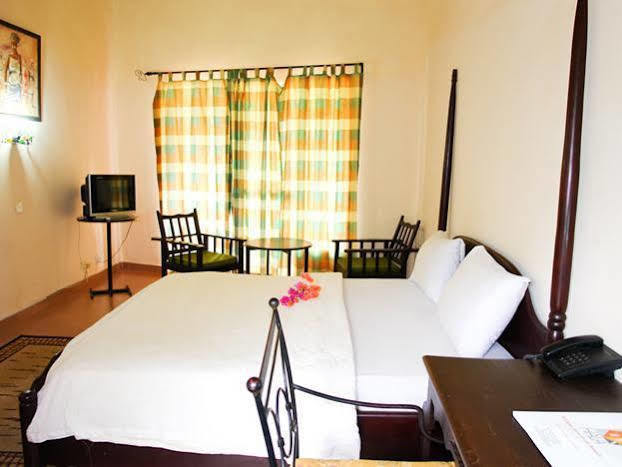 Afrikiko River Front Resort Akosombo Extérieur photo